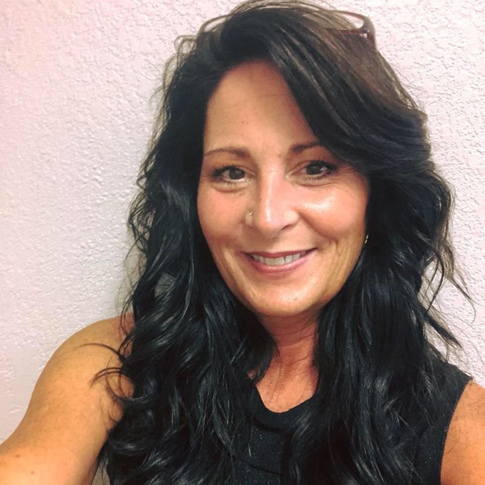 Meet your Posher, Joelle